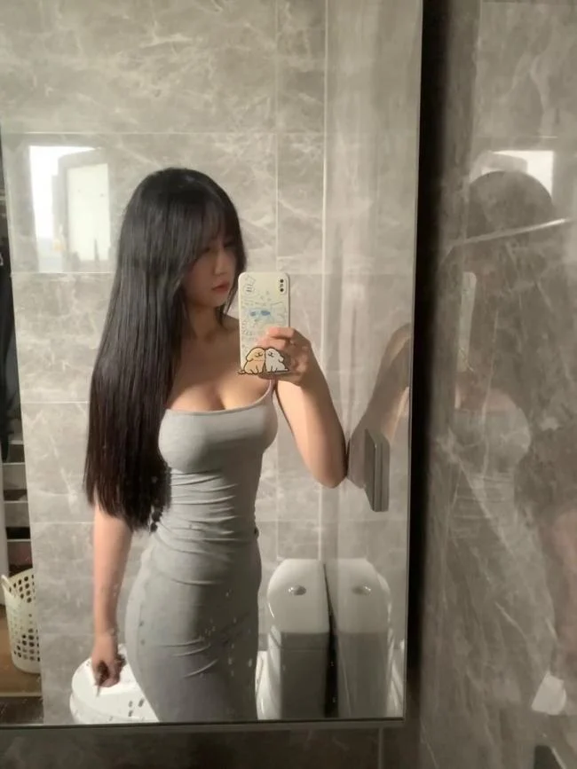 20岁清纯女大学生刚破处女