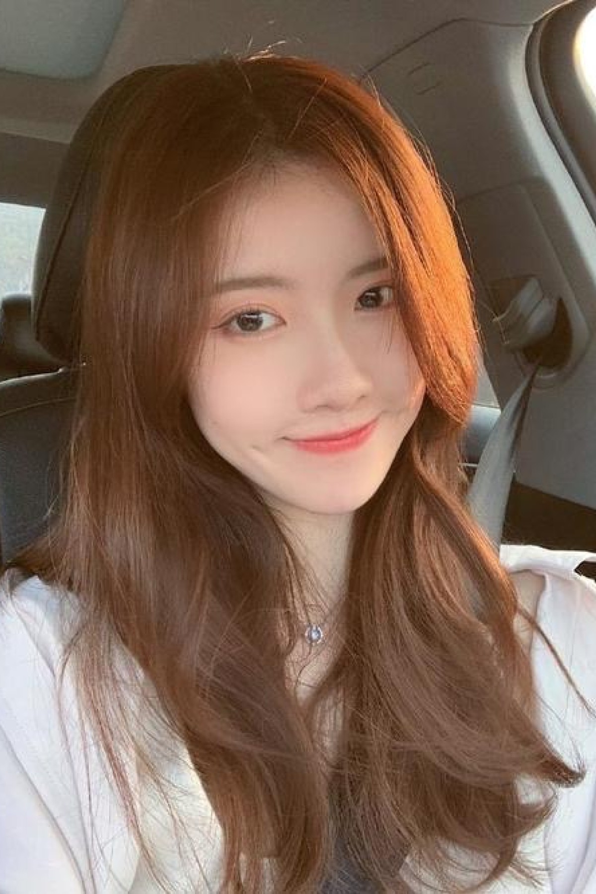 纽约刚毕业美女兼职上门服务